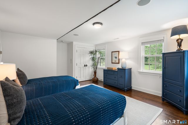 80 Governors Lane, Fairfield, CT 06824