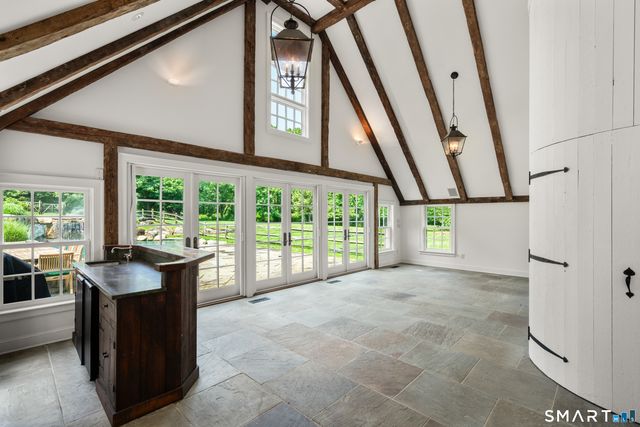 80 Governors Lane, Fairfield, CT 06824