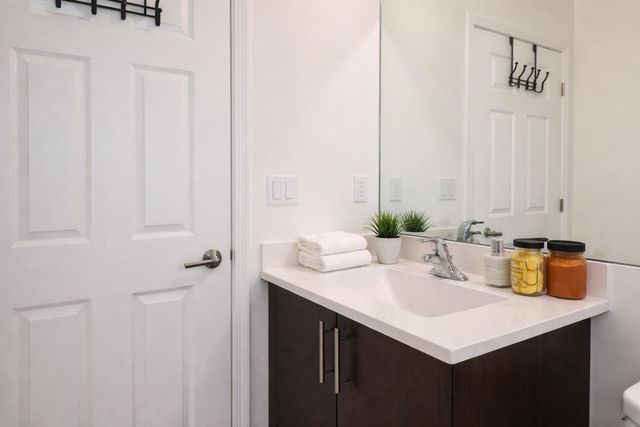 519 SW 19th Terrace, Fort Lauderdale, FL 33312
