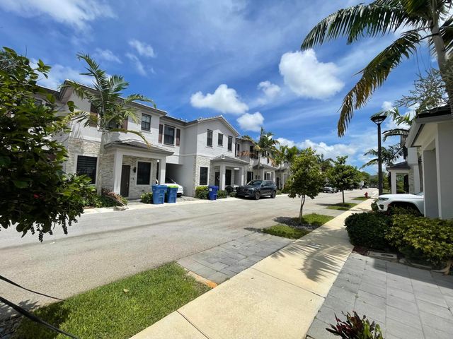 519 SW 19th Terrace, Fort Lauderdale, FL 33312