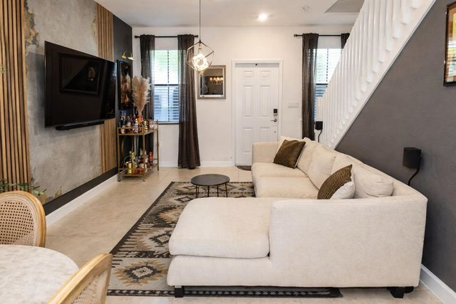 519 SW 19th Terrace, Fort Lauderdale, FL 33312