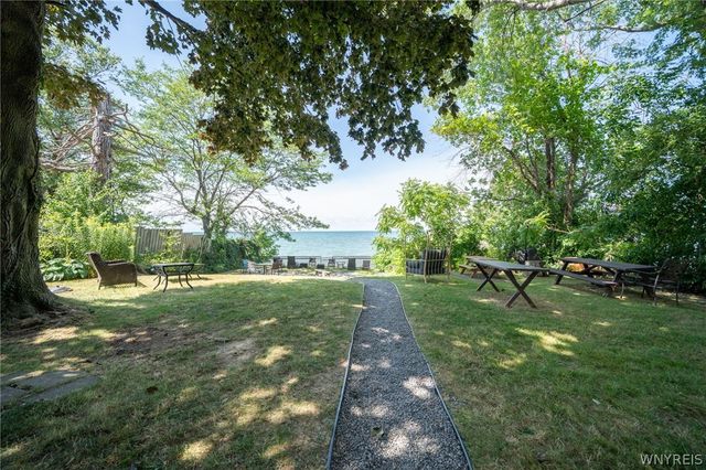 4904 Lake Shore Road, Hamburg, NY 14075