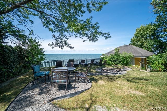 4904 Lake Shore Road, Hamburg, NY 14075