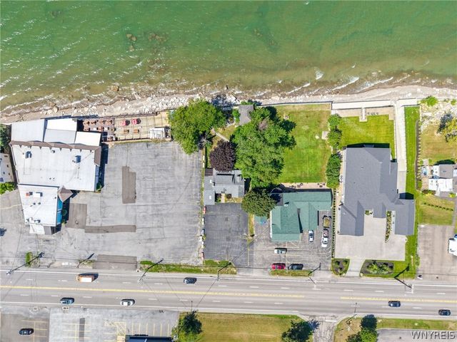 4904 Lake Shore Road, Hamburg, NY 14075