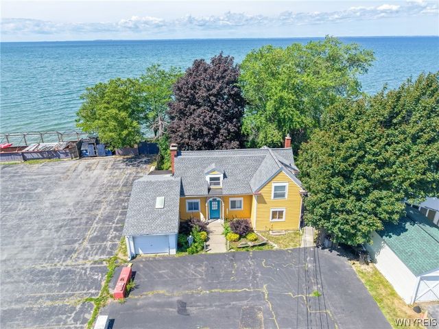 4904 Lake Shore Road, Hamburg, NY 14075