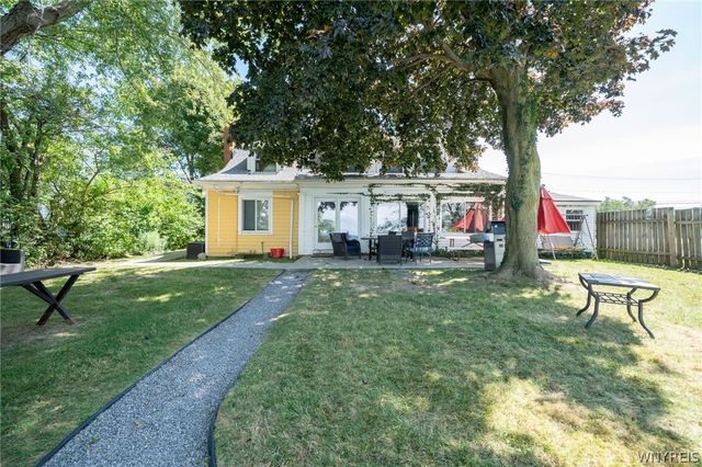 4904 Lake Shore Road, Hamburg, NY 14075