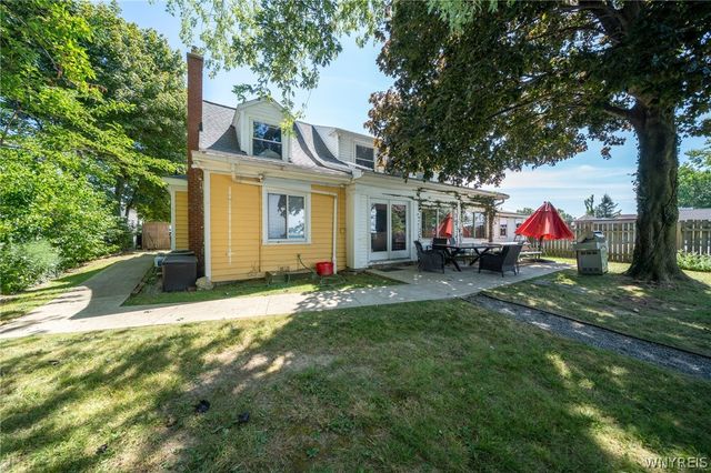 4904 Lake Shore Road, Hamburg, NY 14075
