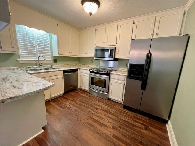 270 Hillcrest Road 506, Mobile, AL 36608
