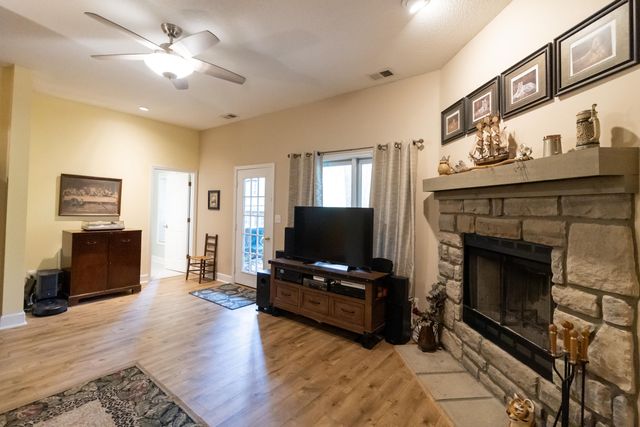 508 Mallard Point Drive, Georgetown, KY 40324