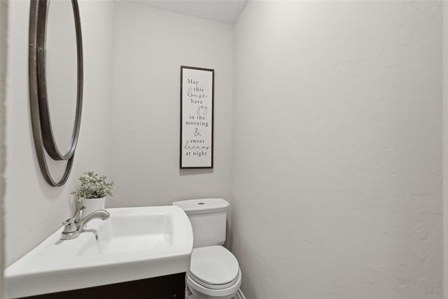 3805 Spyglass Road, Oklahoma City, OK 73120