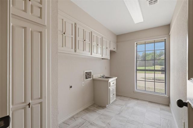 3805 Spyglass Road, Oklahoma City, OK 73120