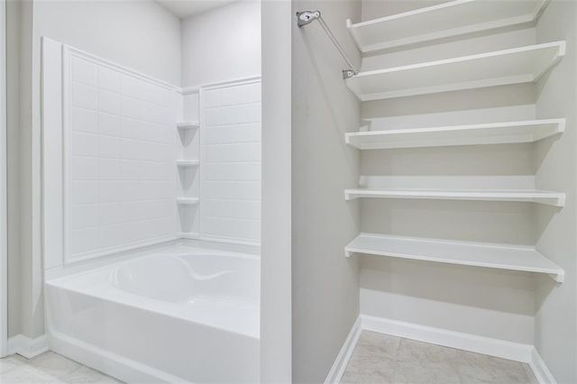 1401 PARKVIEW Drive, Alexandria, LA 71303