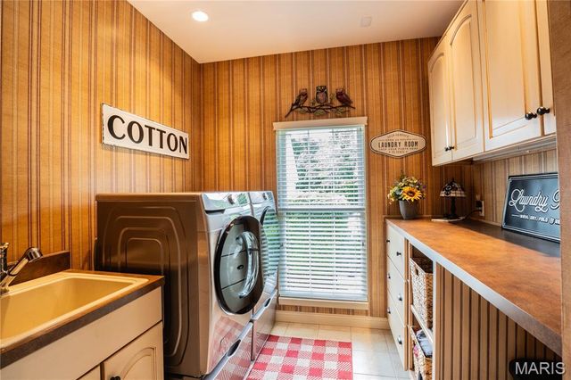 320 Nicole Court, Troy, MO 63379