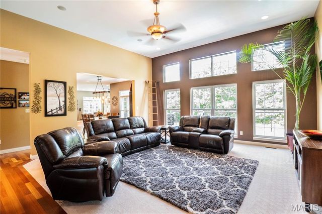 320 Nicole Court, Troy, MO 63379