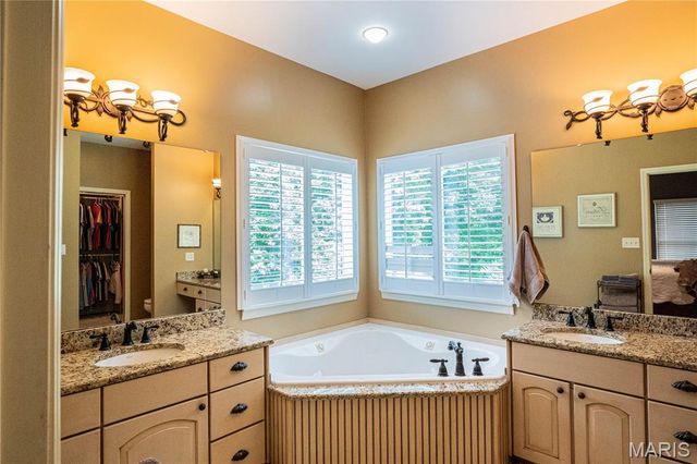 320 Nicole Court, Troy, MO 63379