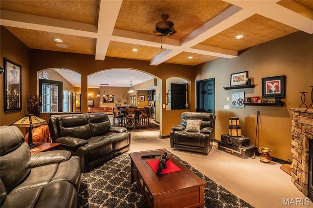 320 Nicole Court, Troy, MO 63379
