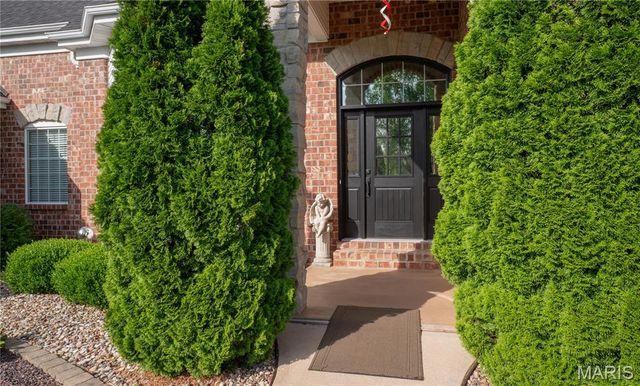 320 Nicole Court, Troy, MO 63379