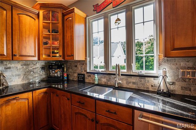 320 Nicole Court, Troy, MO 63379