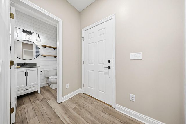 3984 Hill Park Road, 11, Hilliard, OH 43026