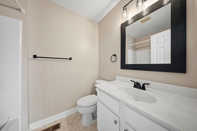 3984 Hill Park Road, 11, Hilliard, OH 43026