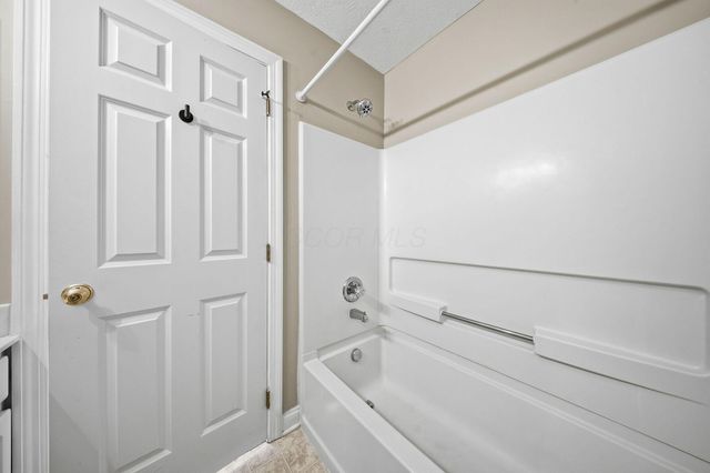 3984 Hill Park Road, 11, Hilliard, OH 43026