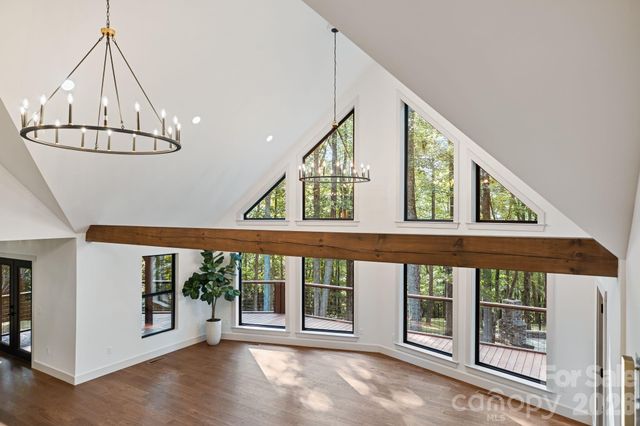 40 Boulder Lane, Hendersonville, NC 28792