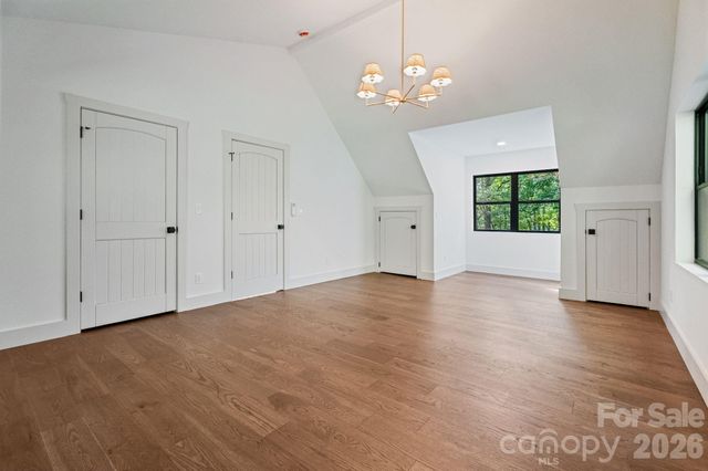 40 Boulder Lane, Hendersonville, NC 28792