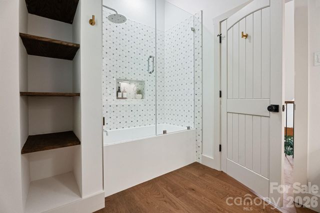 40 Boulder Lane, Hendersonville, NC 28792