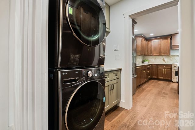 40 Boulder Lane, Hendersonville, NC 28792