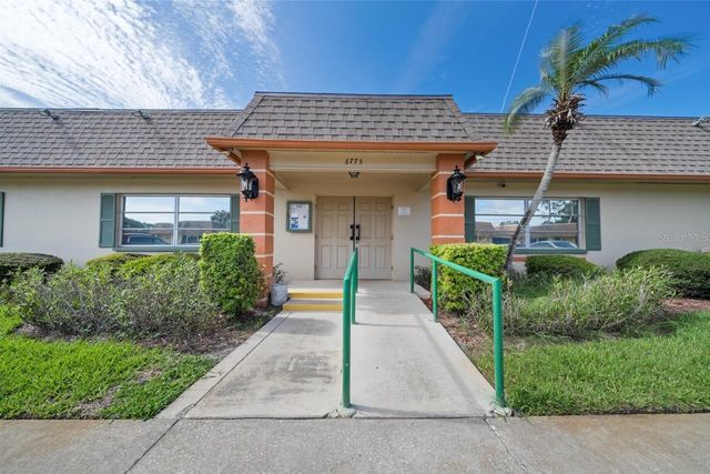 8235 BURGUNDY DRIVE N 3, Pinellas Park, FL 33781