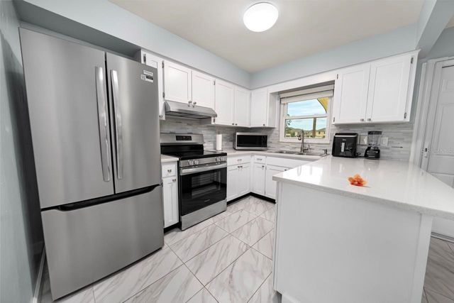 8235 BURGUNDY DRIVE N 3, Pinellas Park, FL 33781