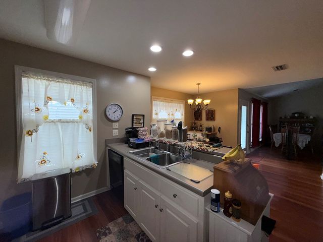 111 Augusta Ave., Midland City, AL 36350