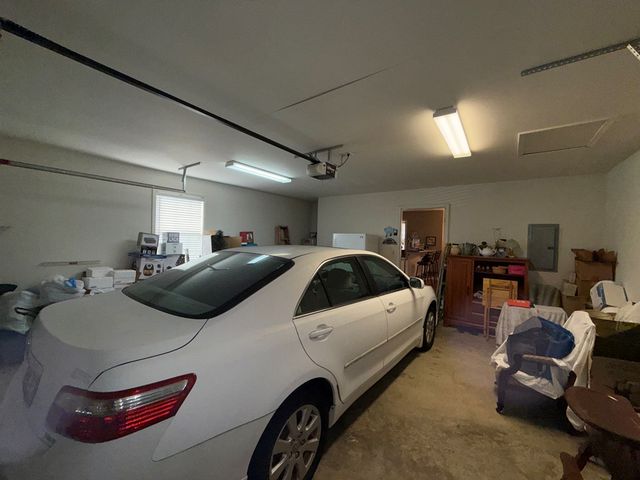 111 Augusta Ave., Midland City, AL 36350