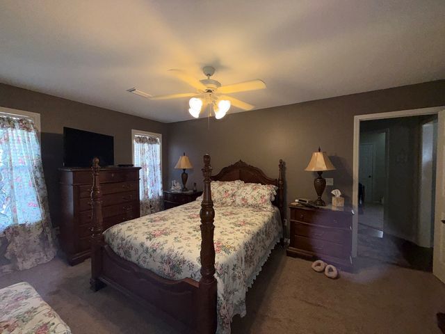 111 Augusta Ave., Midland City, AL 36350