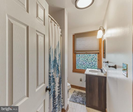 565 CENTRAL AVE, Franklinville, NJ 08322