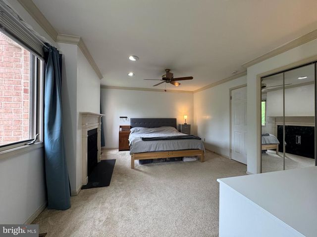 22 MILITIA HILL DR, Chesterbrook, PA 19087