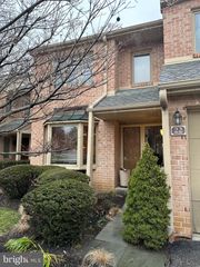 22 MILITIA HILL DR, Chesterbrook, PA 19087