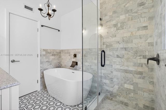 6395 SW 42nd Ter, South Miami, FL 33155