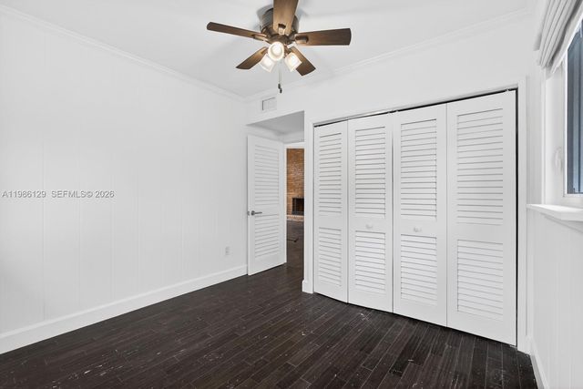 6395 SW 42nd Ter, South Miami, FL 33155