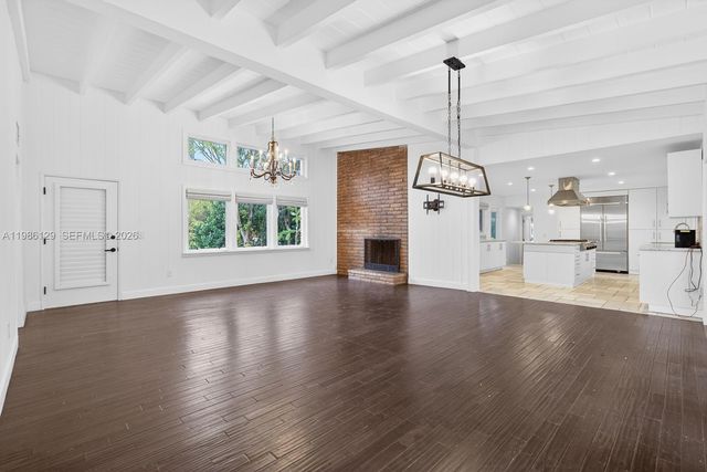 6395 SW 42nd Ter, South Miami, FL 33155