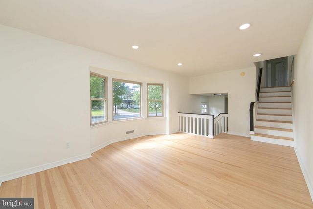 90 KNOLLWOOD DR, Cherry Hill, NJ 08002