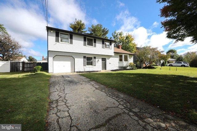 90 KNOLLWOOD DR, Cherry Hill, NJ 08002