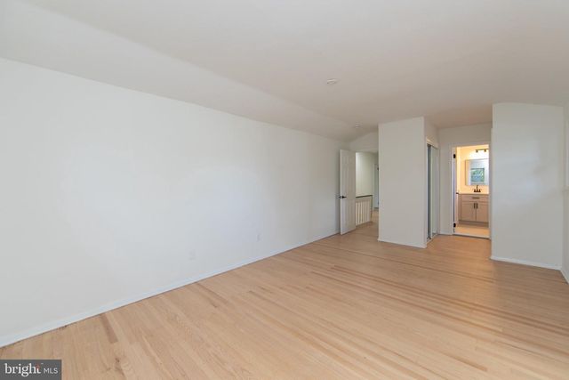 90 KNOLLWOOD DR, Cherry Hill, NJ 08002