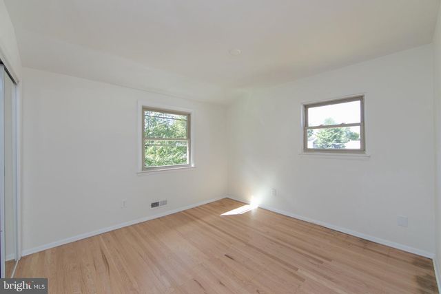 90 KNOLLWOOD DR, Cherry Hill, NJ 08002