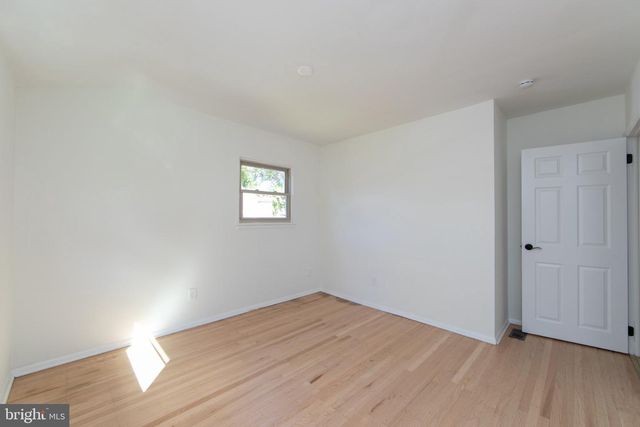 90 KNOLLWOOD DR, Cherry Hill, NJ 08002