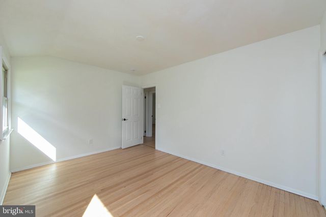 90 KNOLLWOOD DR, Cherry Hill, NJ 08002