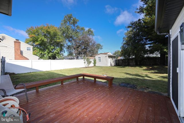 90 KNOLLWOOD DR, Cherry Hill, NJ 08002