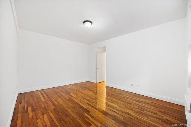 140-10 84th Drive 1B, Briarwood, NY 11435