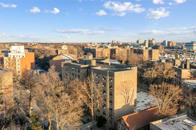 140-10 84th Drive 1B, Briarwood, NY 11435