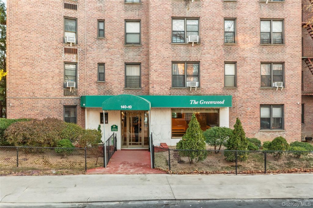 140-10 84th Drive 1B, Briarwood, NY 11435